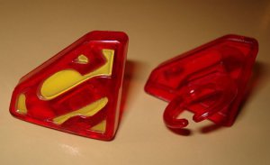 Superman S symbol emblem plastic ring - NM/M condition