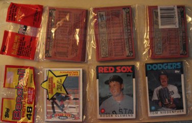 TWO unopened 1986 Topps Baseball card rack packs (hanging rak paks) Roger Clemens on top & bottom