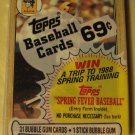 Unopened 1987 Topps Cello baseball card pack - Barry Bonds on top