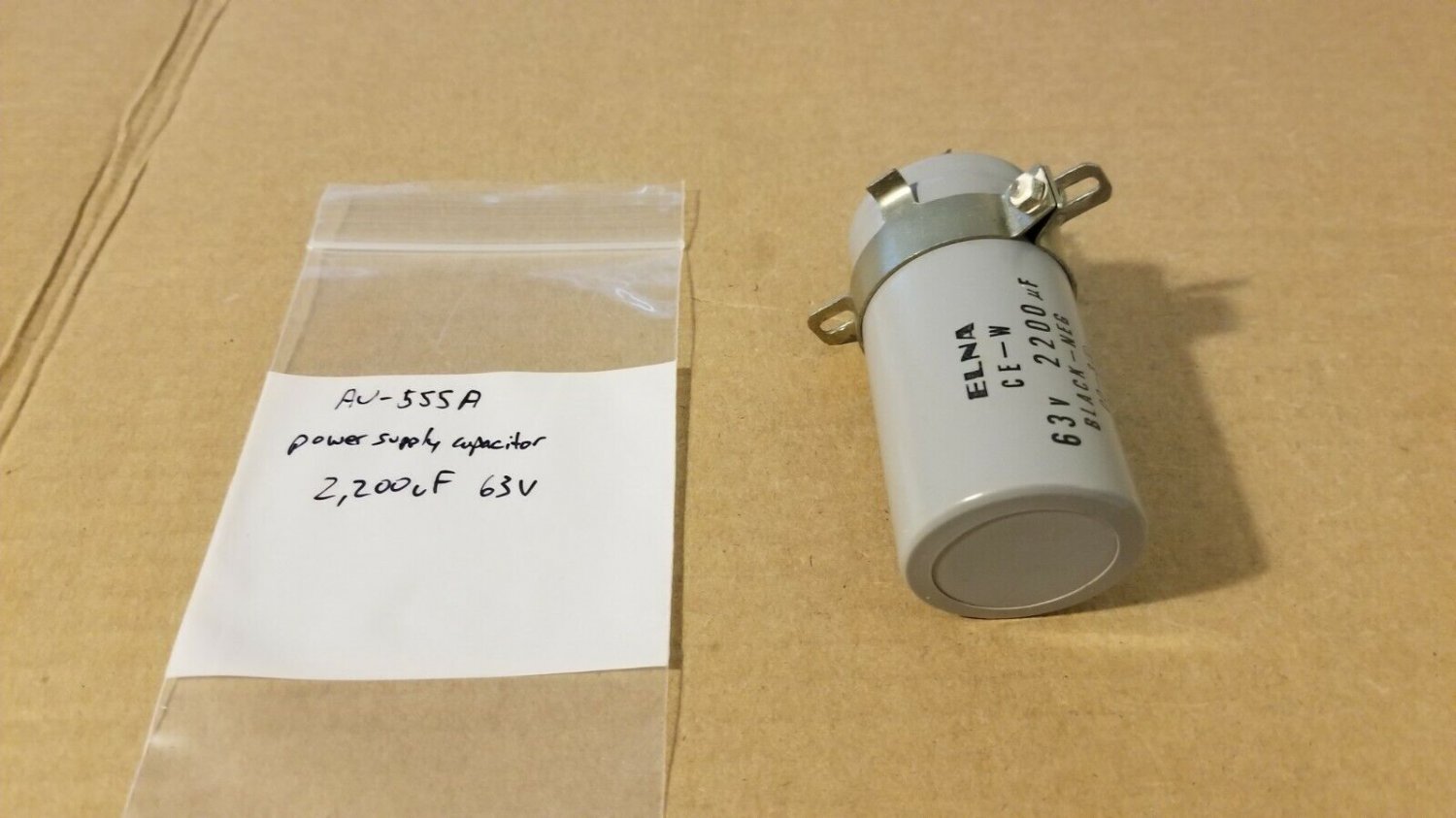 Sansui AU555A amplifier power supply capacitor Elna 2,2000 uF mF 63V