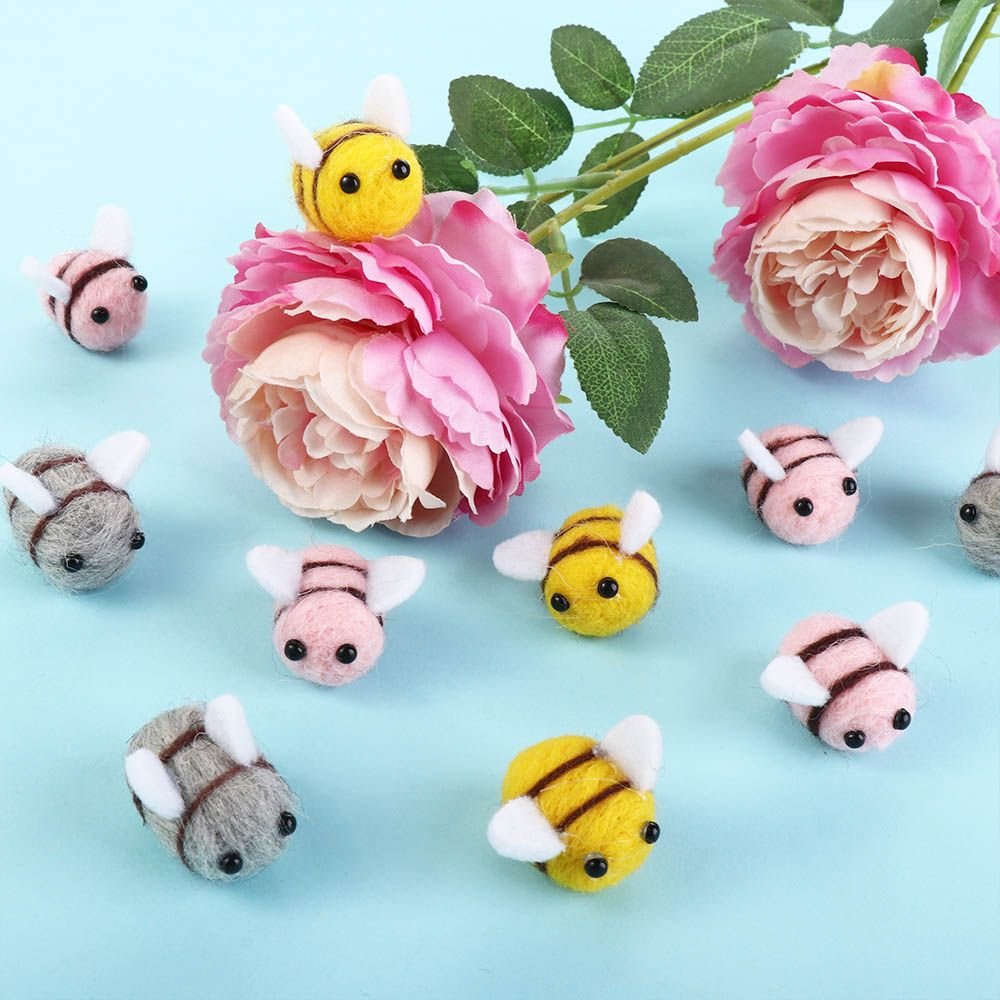 10Pcs Cute Wool Felt Bumble Bee Craft Decor Ball for Christmas Clothing Tent Hat Decoration DIY