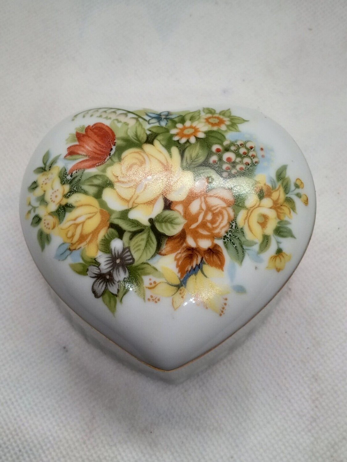Yellow Roses Valentine Heart Shaped Trinket Box
