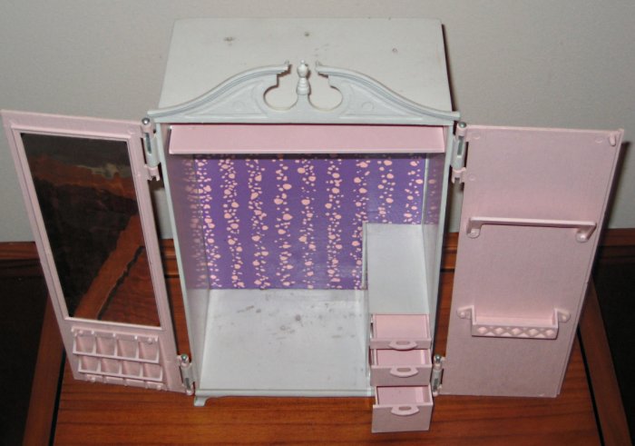 barbie beauty armoire case