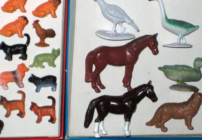 SOLD Miniature Plastic Toy Farm Animals Lot of 95 PVC Horse Cow Pig ...