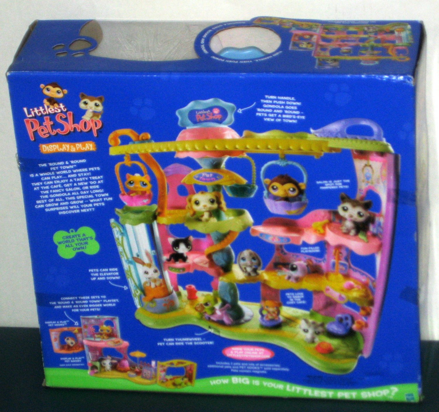 SOLD Littlest Pet Shop Lot Round & Round Pet Town Playset + VIP Friends + 915 LPS 2 Exclusive Pets