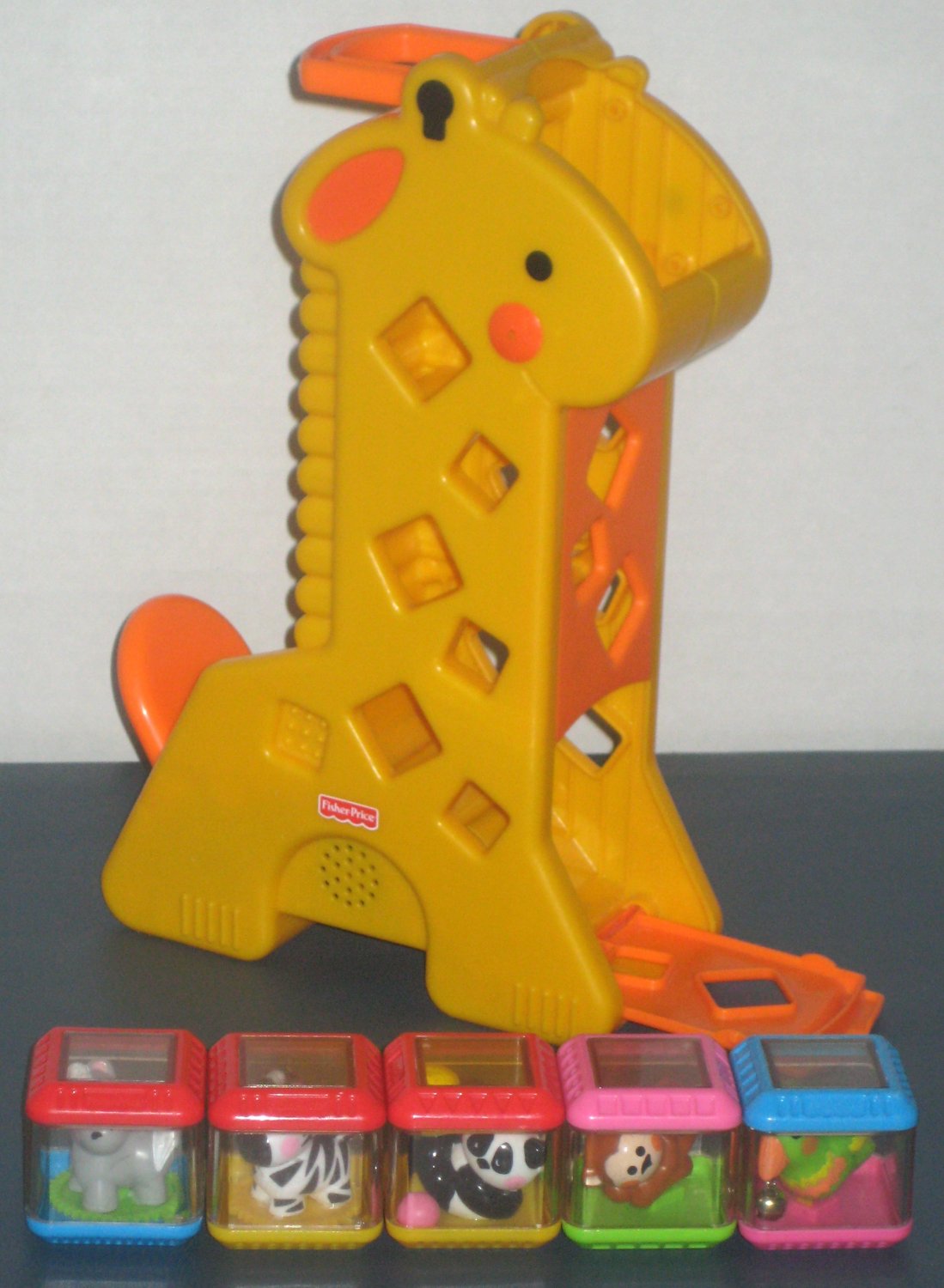 gund musical giraffe