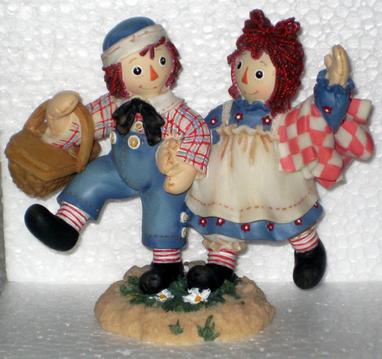 How Nice To Have Such A Happy Sunny Friend Raggedy Ann Andy Resin Figurine 677744 Enesco Picnic NIB
