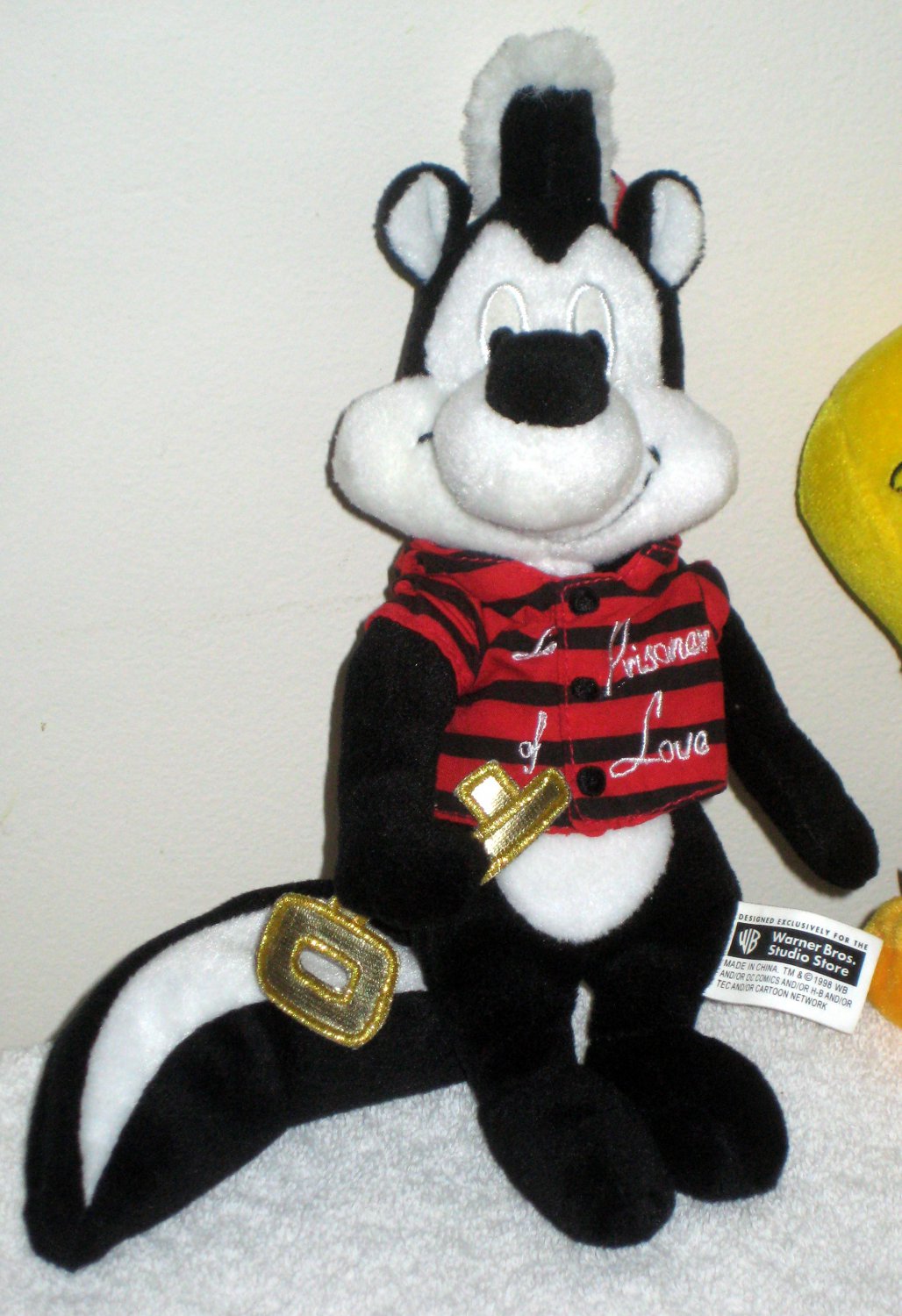 pepe le pew plush toy