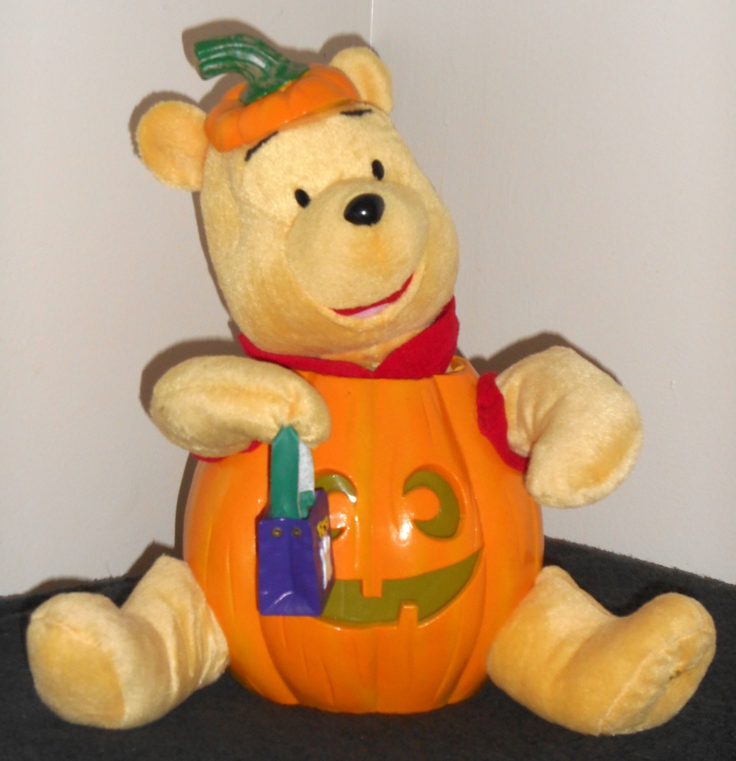 Winnie the Pooh 12 Inch Halloween Figure Singing Animated Light-Up Jack ...