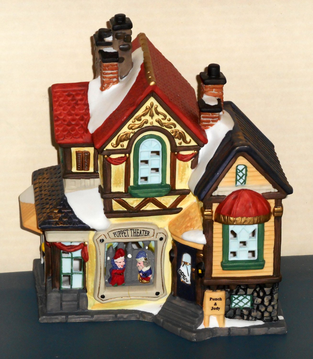Traditions Lighted Christmas Village 59979 Seven Porcelain Handpainted