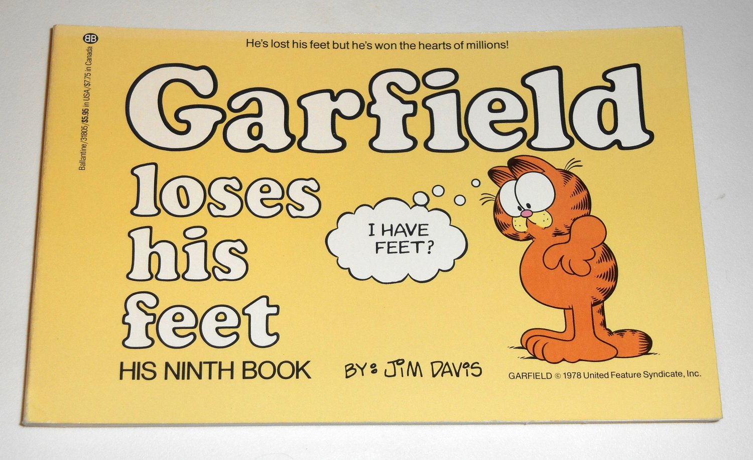 Garfield Loses His Feet Ninth 9th Book Cat Paperback Soft Cover Odie PAWS Jim Davis