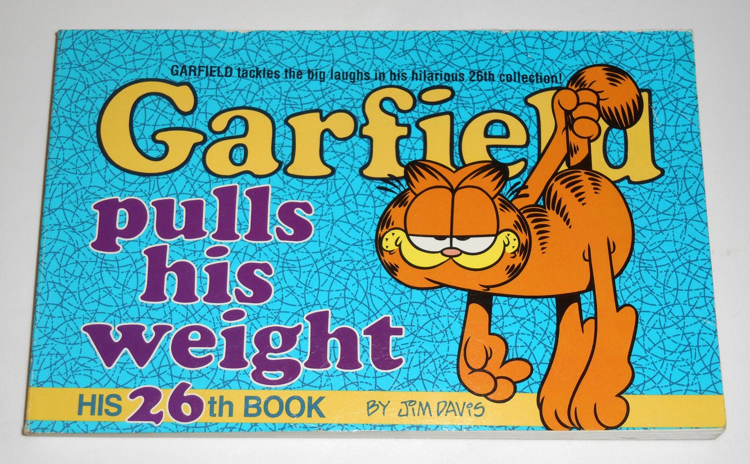 Garfield Pulls His Weight Twenty Sixth 26th Book Cat Paperback Soft Cover Odie PAWS Jim Davis