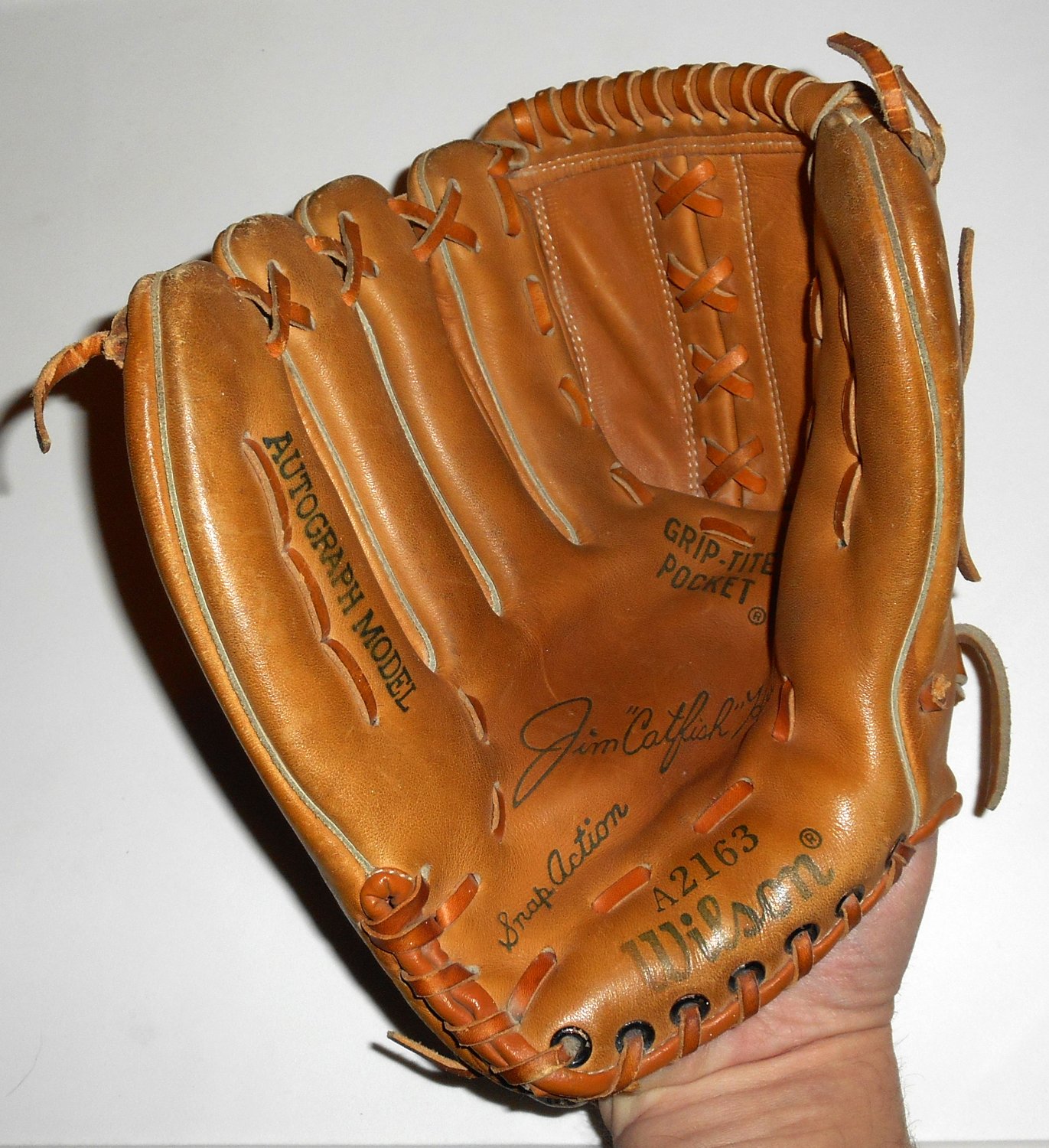 James Jim Catfish Hunter Vintage Wilson Baseball Glove Mitt A2163 Autograph  Model Youth Left Handed
