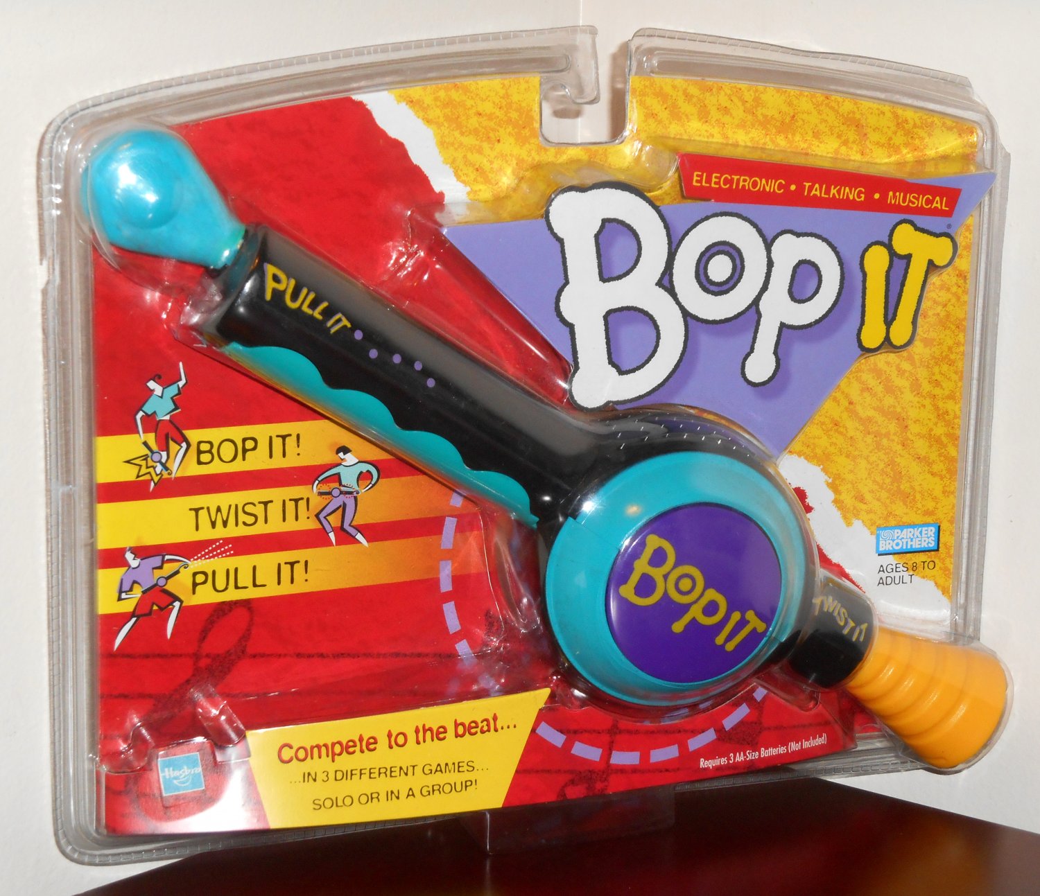 Bop It Bopit Electronic Talking Musical Game C086b 1999 Pull Twist Parker Brothers Nip 9228