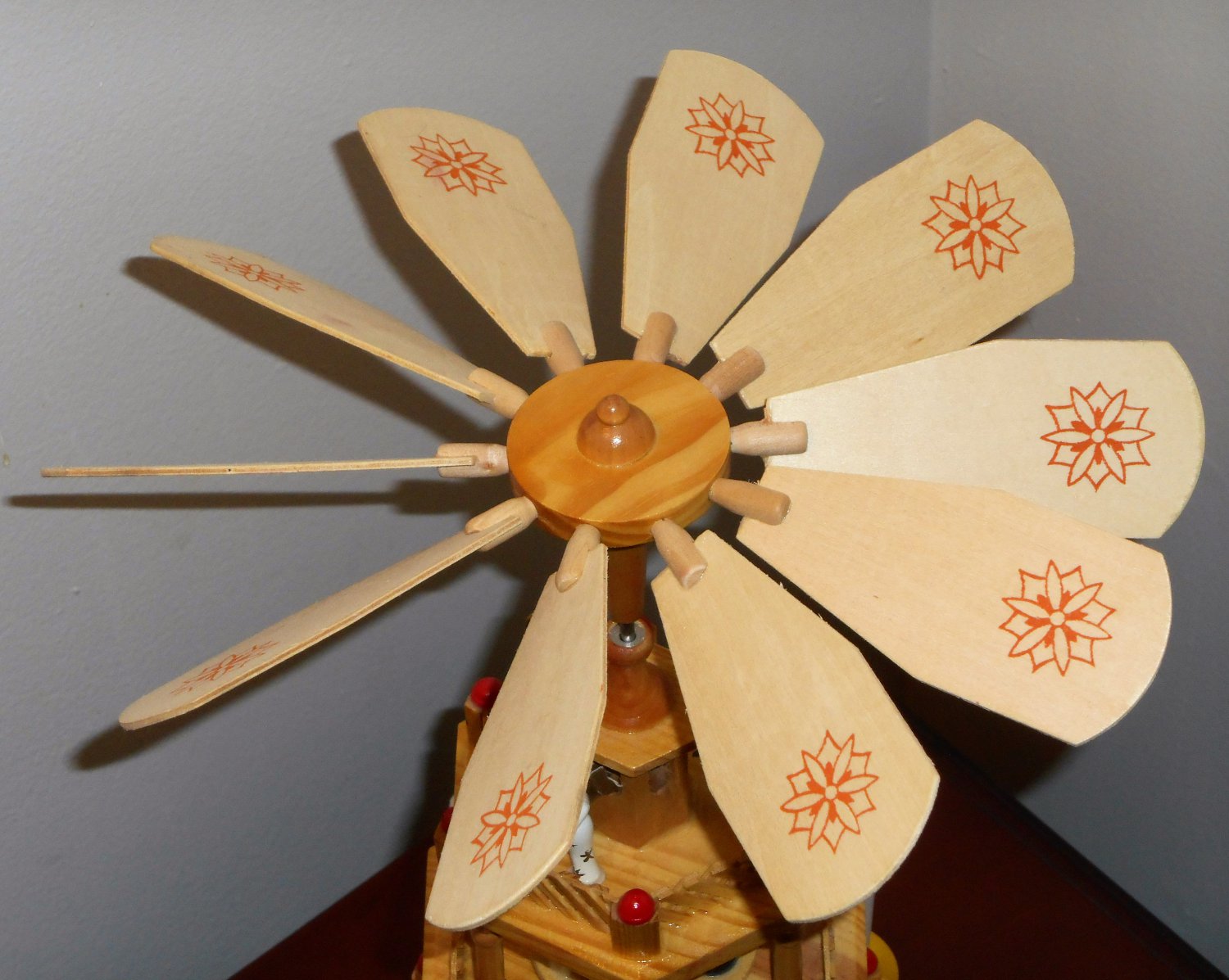 Lillian Vernon Exclusive 575W Wooden Nativity Carousel 4 Four Tier with