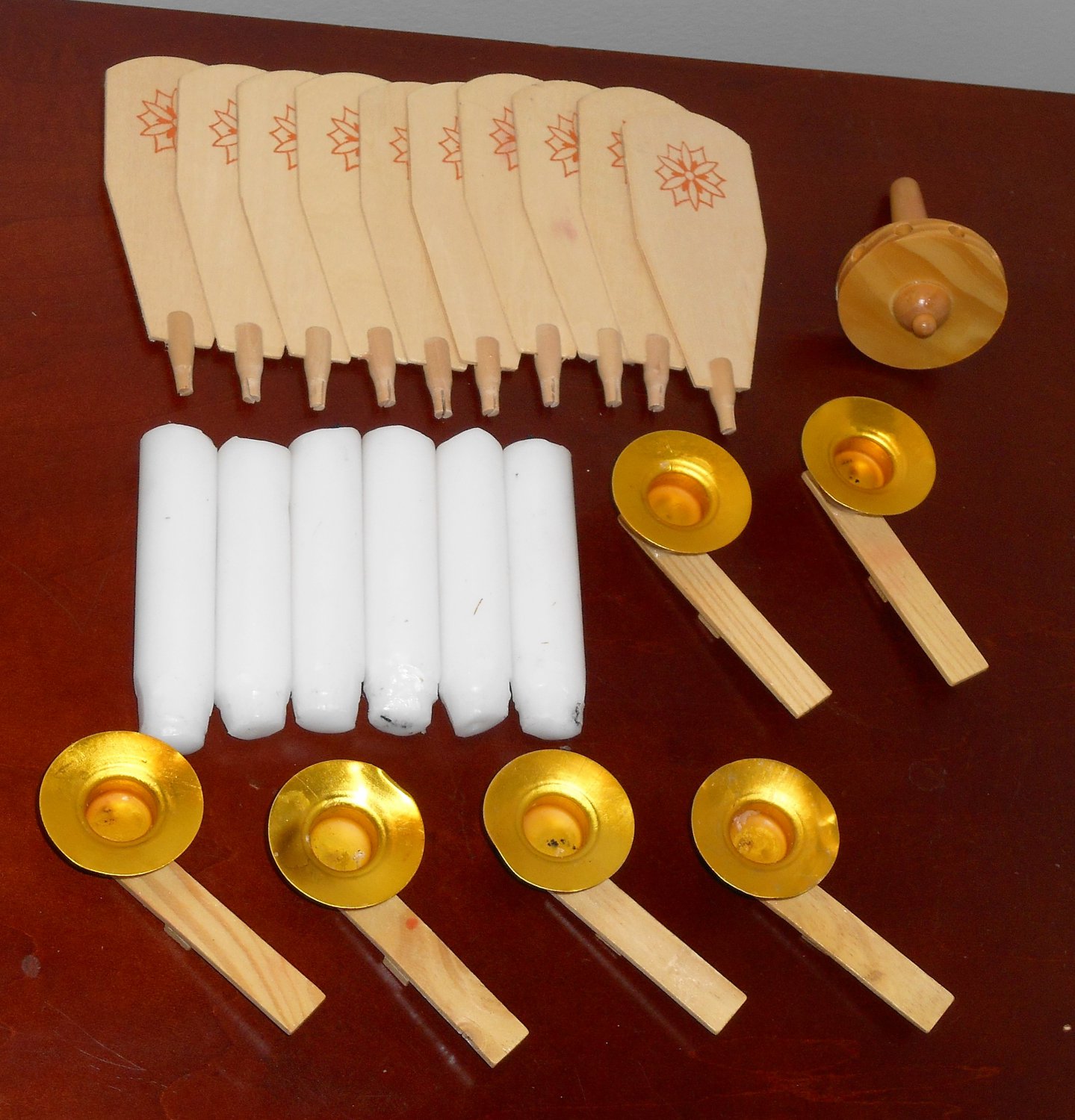 Lillian Vernon Exclusive 575W Wooden Nativity Carousel 4 Four Tier with