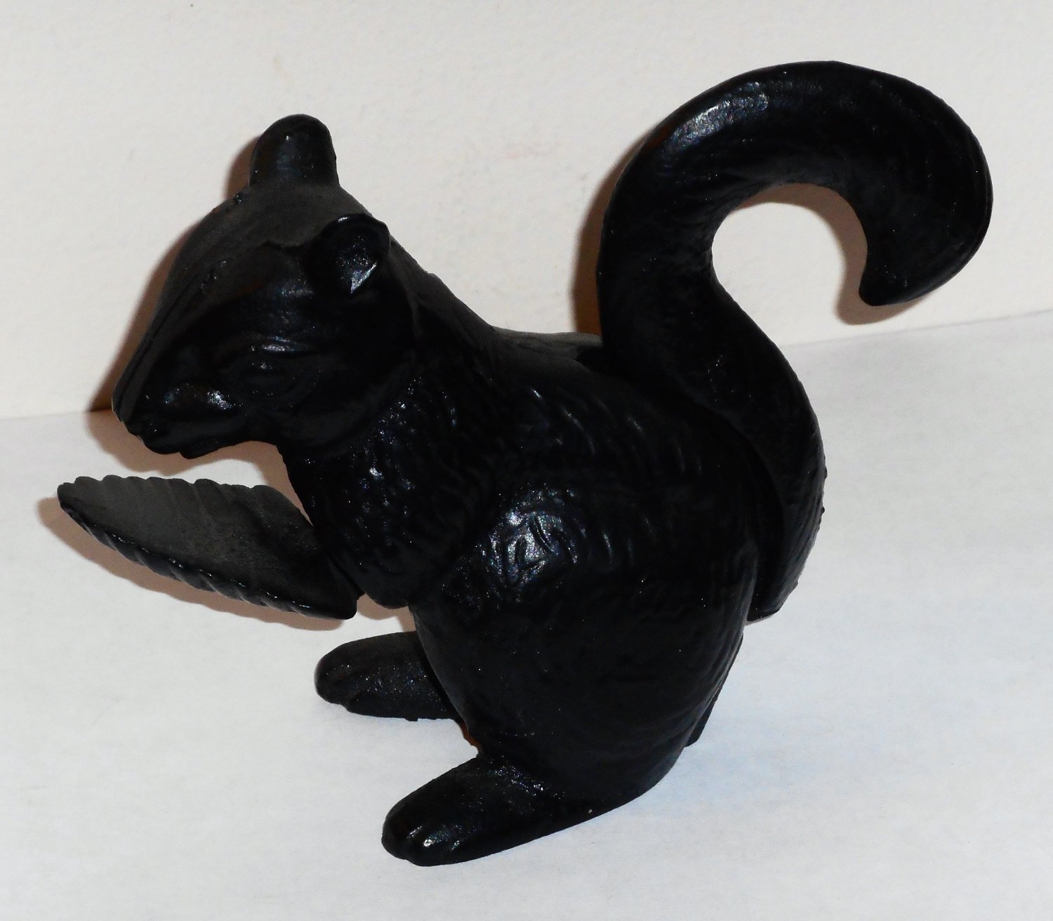 Cast Iron Black Squirrel Nutcracker Nut Cracker 4½ Inch