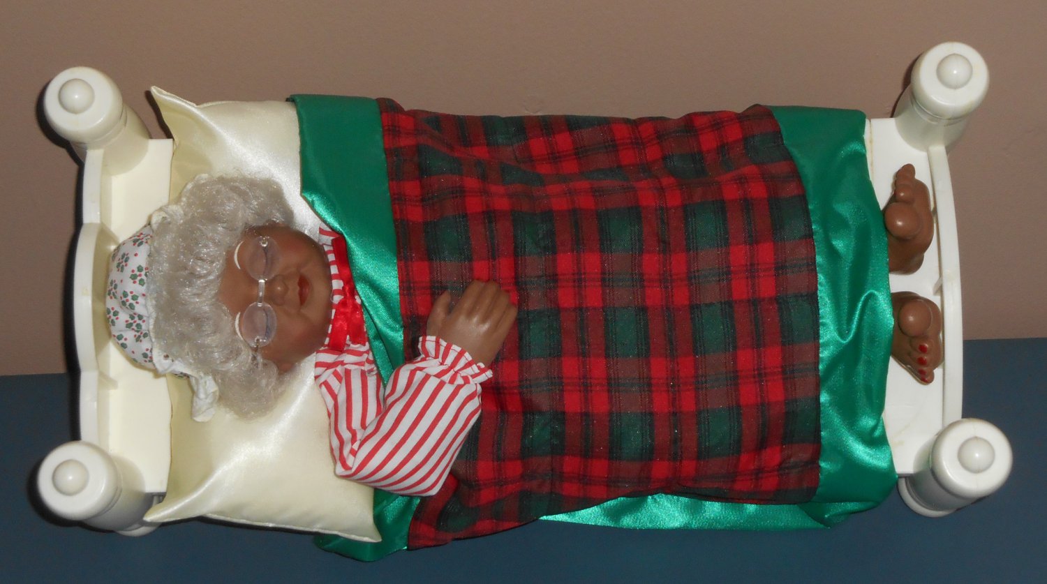 Telco 42703 Animated Snoring Talking Sleeping Mrs Santa Claus Figure Afro African American Black
