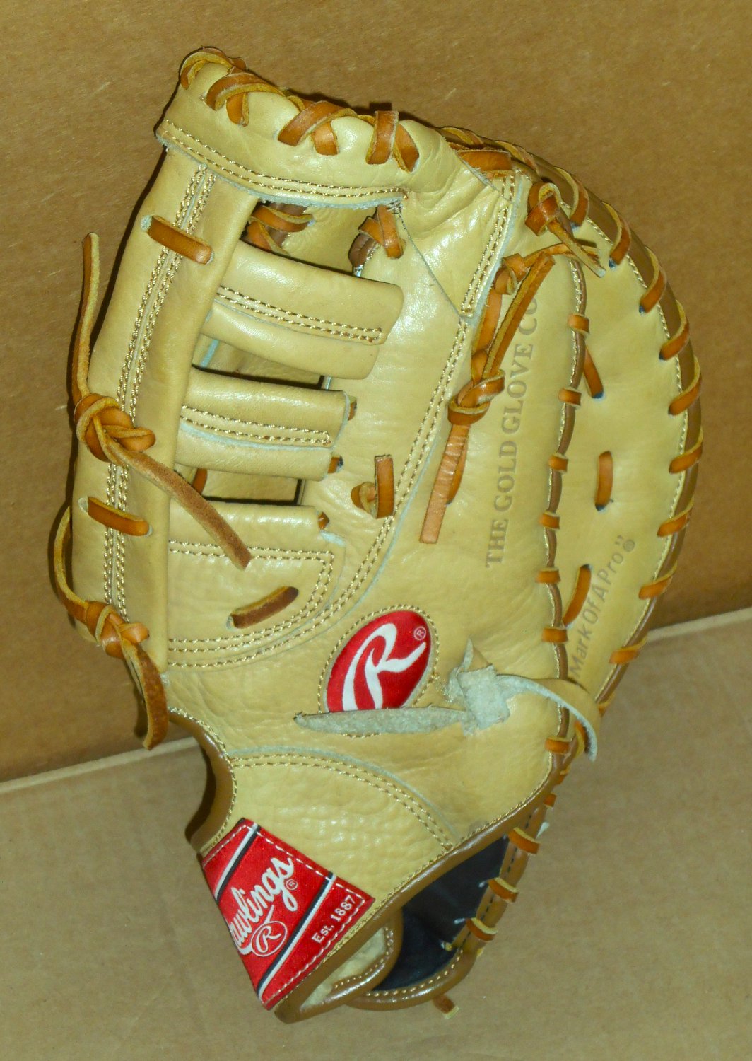 Rawlings Gold Glove Co Mark Teixeira Autograph Model RFBTEX Right Handed First 1st Base Mitt Glove