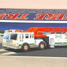 2000 Hess Tiller Fire Truck Toy Ladder Battery Operated Lights Sounds Horn Sirens Flashers Box
