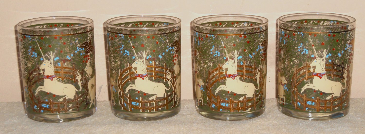 Cera Unicorn In Captivity Barware Lowball Glass Glassware Set of Four Gold Trim Rocks Old Fashioned