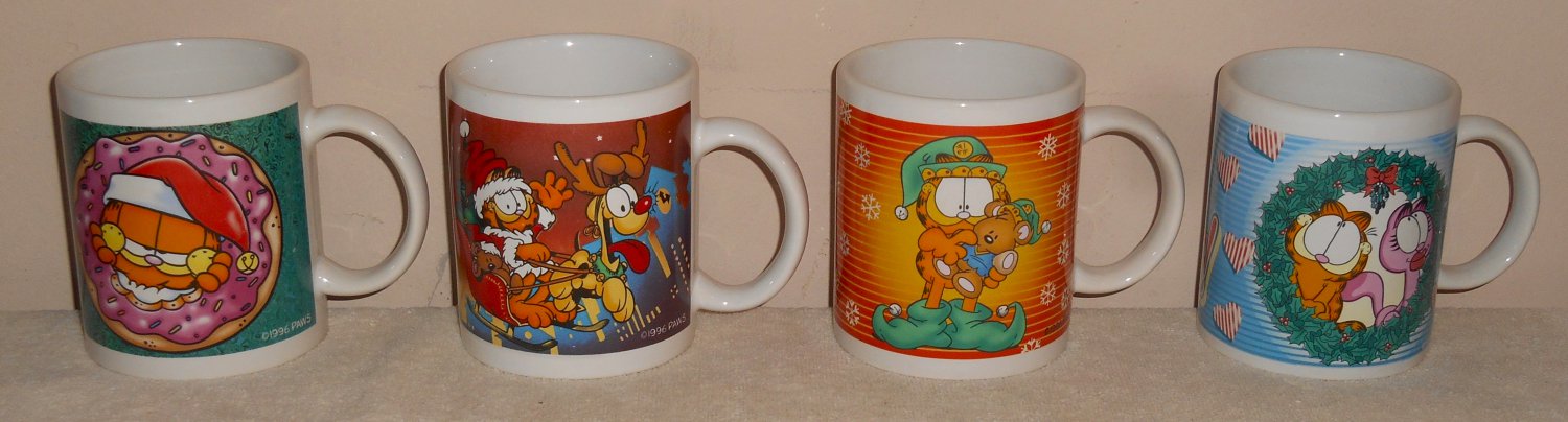 Garfield the Cat Ceramic Handled Coffee Mug Cup Lot of 4 Christmas Themed Odie Arlene PAWS 1996