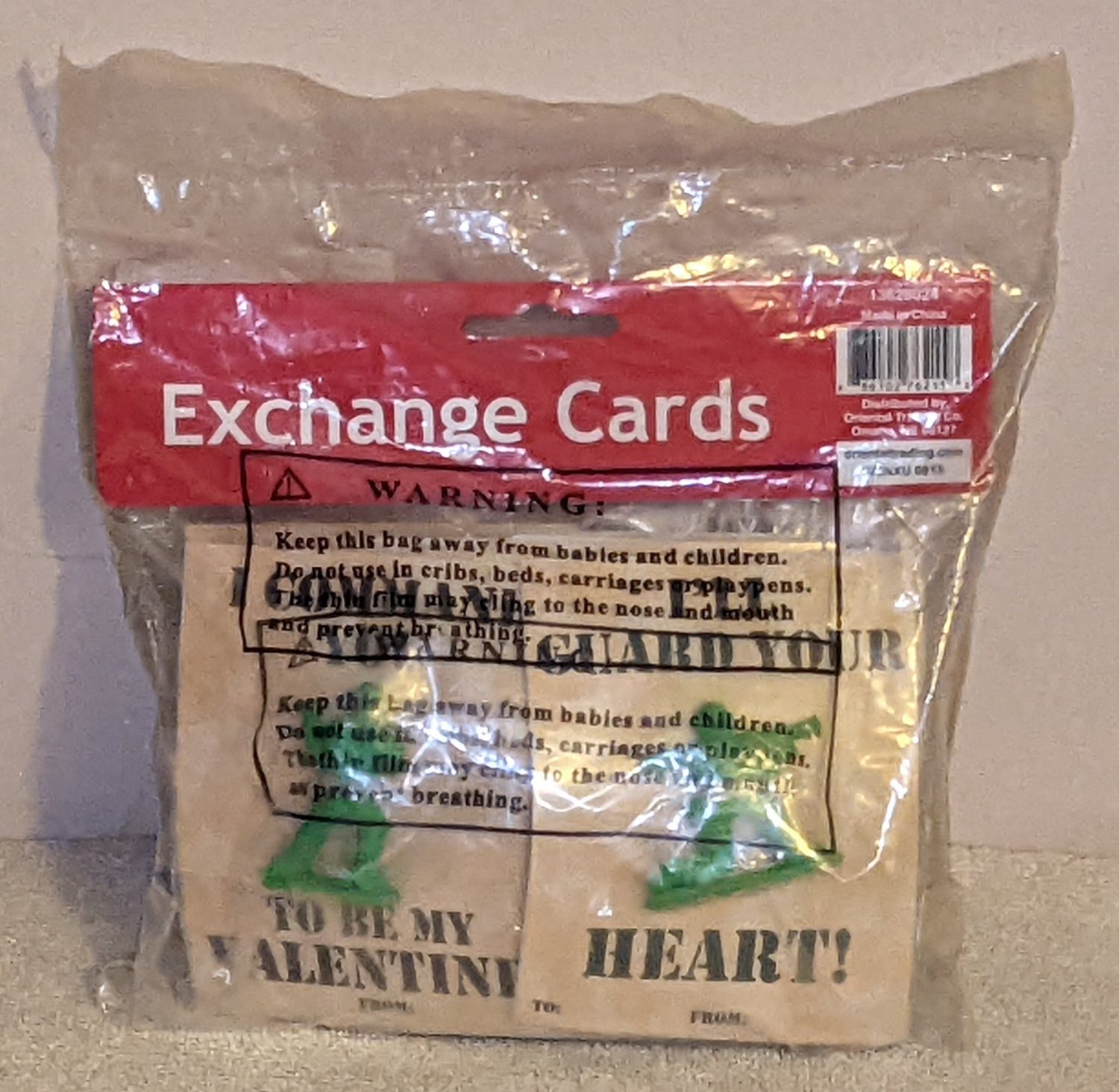 Military Green Army Guy Men Eraser Figures Valentine's Exchange Cards Quantity 24 NIP