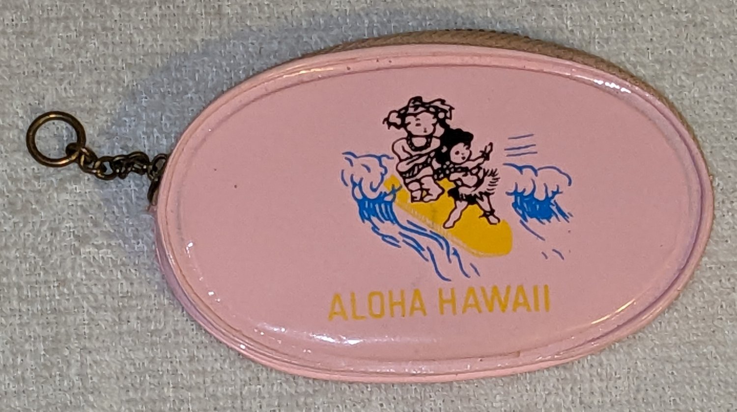 Vintage Aloha Hawaii Pink Vinyl Change Coin Purse With Zipper Closure Hula Girls Surfing