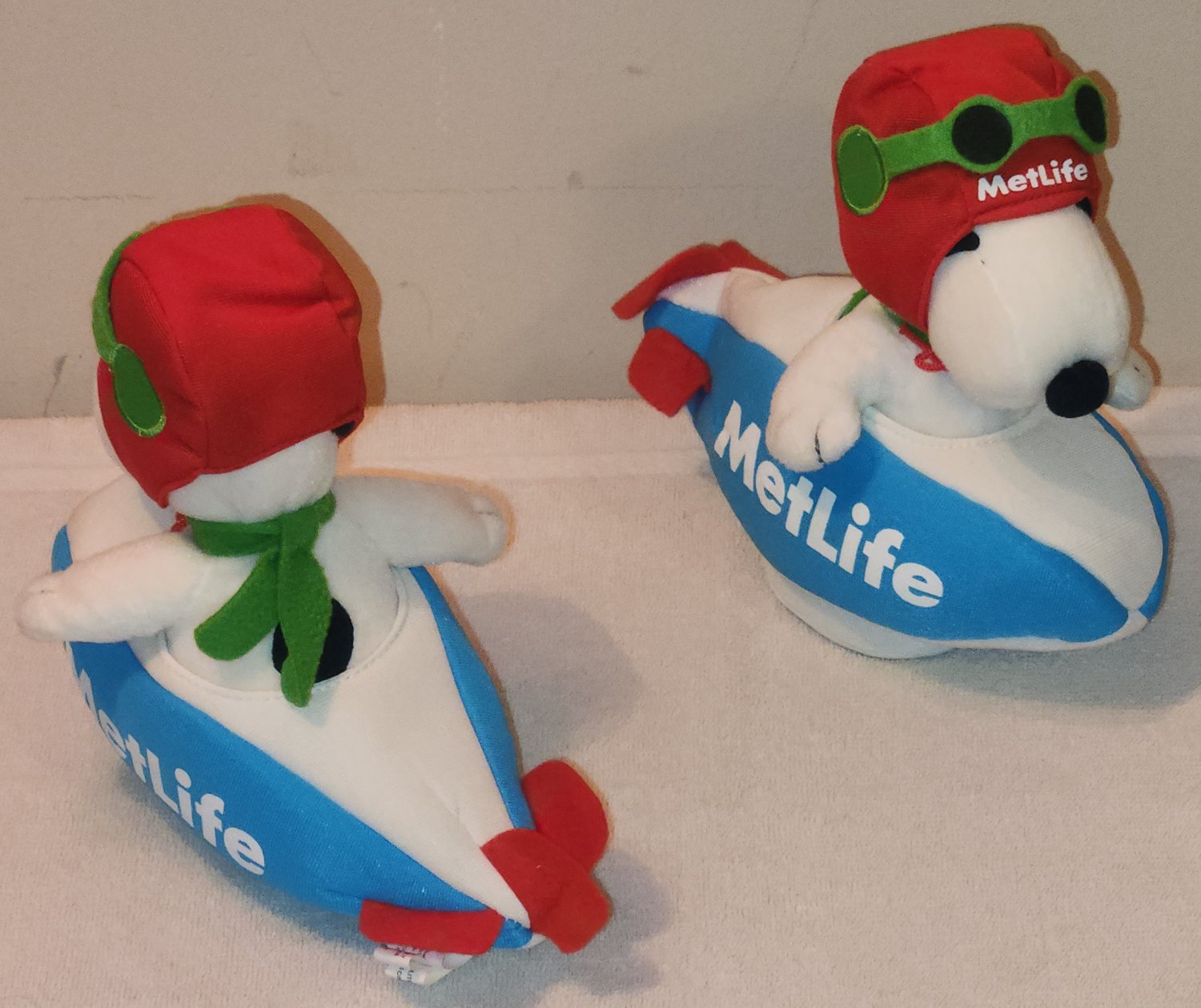 Metlife snoopy plush on sale