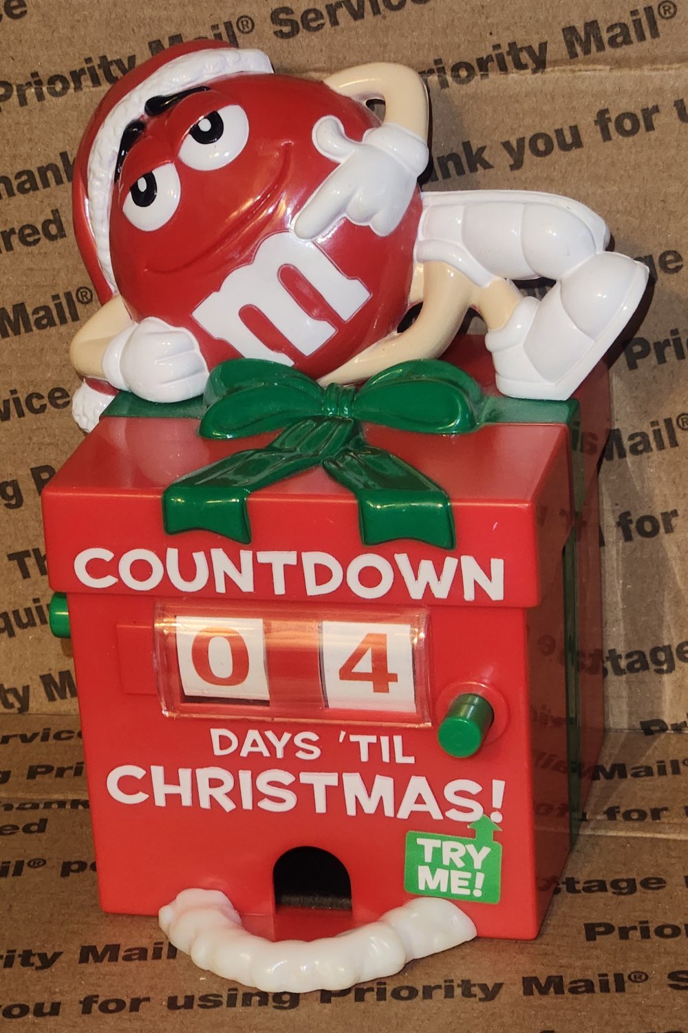 M&M's Countdown Days 'Til Christmas Candy Dispenser Santa Red Character GALERIE