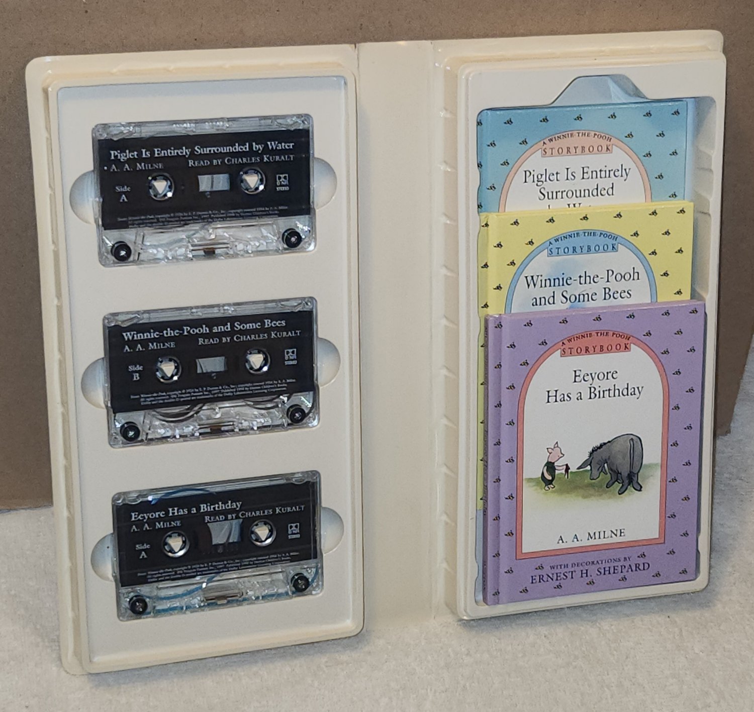 Winnie the Pooh Read Aloud Collection Volume One Cassette Tapes Hardcover Books 1998