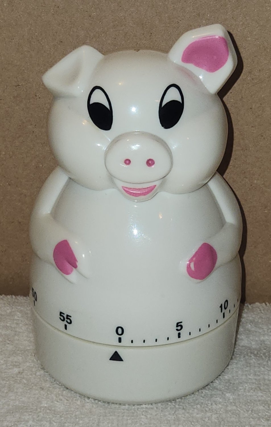 Novelty 5 Inch White Pig 1 Hour Egg Alarm Wind-Up Spring 60 Minutes Plastic