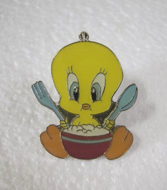 Tweety Bird anime Pin #3