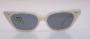 WILLSONITE Retro Vintage Pearl Cat Eye Sunglasses Rare