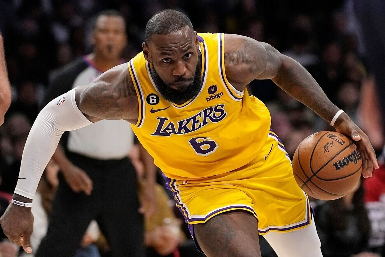 LeBron James Los Angeles Lakers Star Player Lot of 20 Photo Prints 8 x 10 # 4