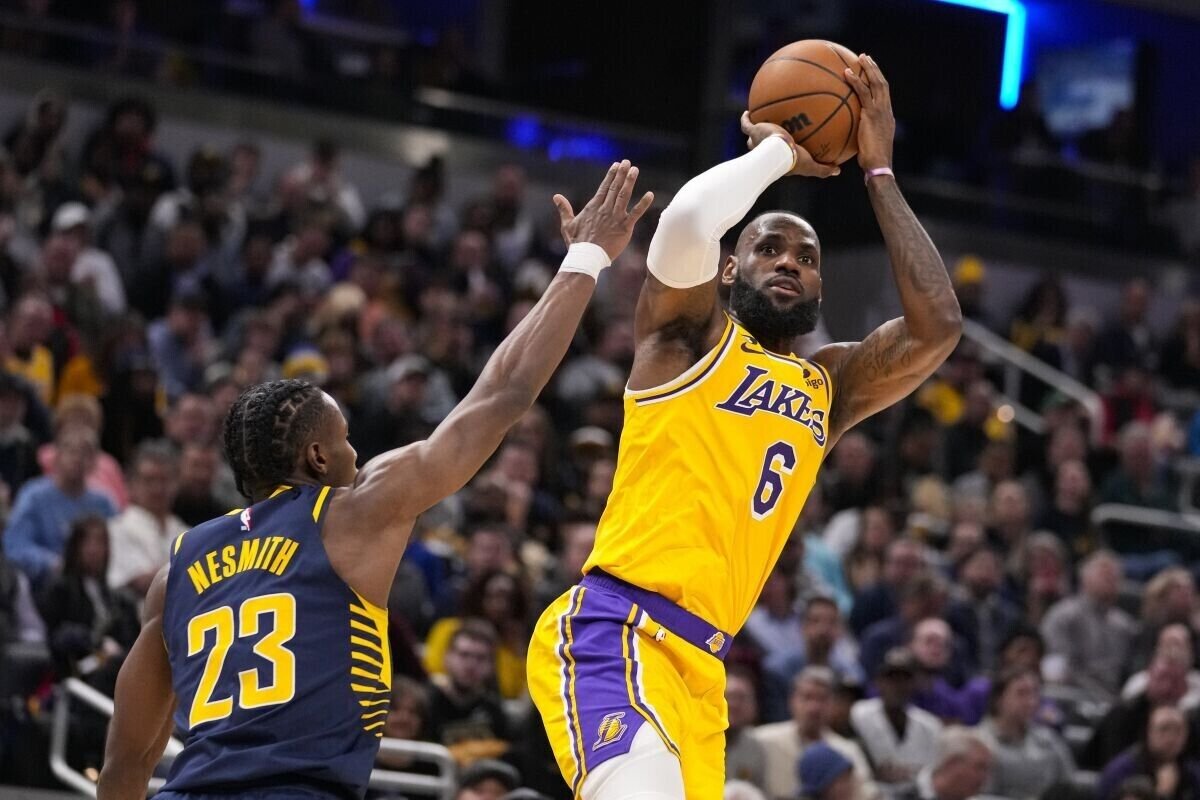 LeBron James Premium Photo Print 8 x 10 Los Angeles Lakers Star Player  # 12