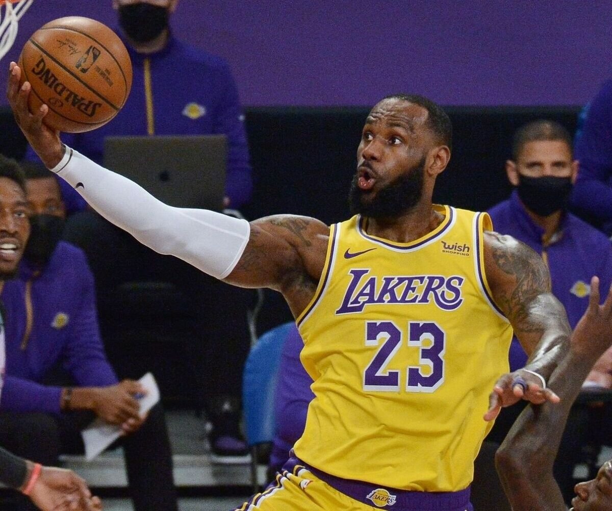 LeBron James Los Angeles Lakers Star Player Lot of 20 Photo Prints 8 x 10 # 3