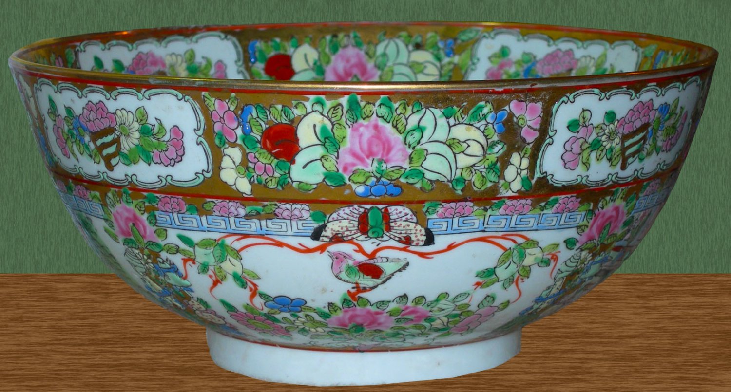 Gorgeous Marked Antique Chinese Famile Rose Large Porcelain Bowl Floral Figures