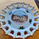 EUC South Dakota Mt. Rushmore Pinecones Porcelain Gold Trim Souvenir Plate, 8"