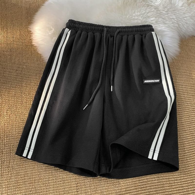 Sports Loose and Thin Wide-footed Casual Shorts Black