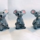 Hagen Renaker Mouse Mama, Holding Tail Monrovia A-356