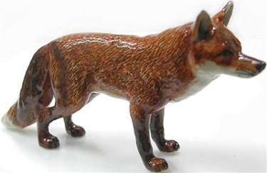 Northern Rose Red Fox Standing R030