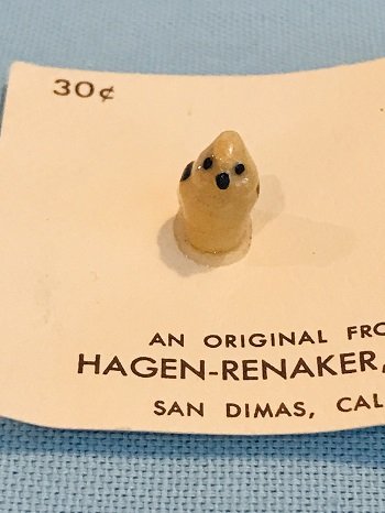 Hagen Renaker Yellow Finch - A-984 on 30Â¢ Original Card
