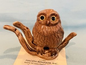 Hagen Renaker 1986 Owl on Branch Style One A-3129