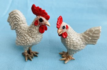 Klima Miniaure Porcelain Animal White Rooster & Hen - NEW