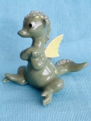 Hagen Renaker Spotted Green Dragon - Pre-Owned #892