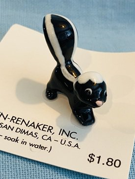 Hagen Renaker Skunk Baby A-3081 Pre-Owned