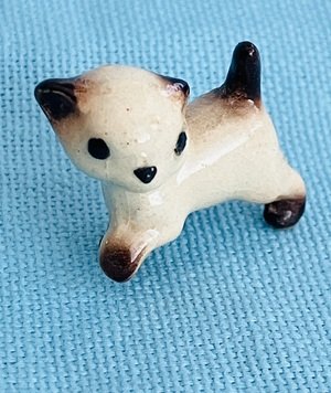 Hagen Renaker Siamese Kitten Walking A-004 Pre-Owned