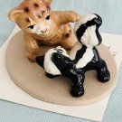 Hagen Renaker Skunk Cougar on Base #33141 Pre-Owned