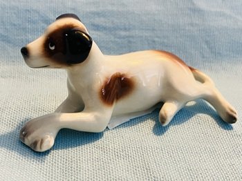 Hagen Renaker Jack Russell Lying Down #3393 Pre-Owned